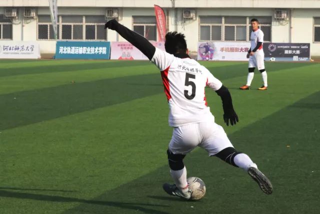 中国选手范俊杰夺得三亚亚沙会首金中国选手范俊杰夺得三亚亚沙会首金