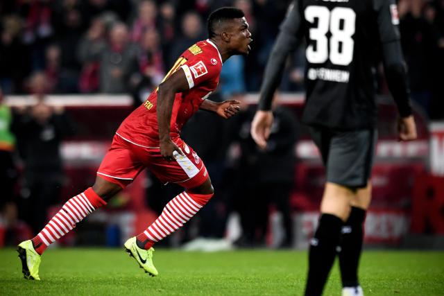 卢克肖又受伤了！距离上次复出踢了3场比赛98分钟