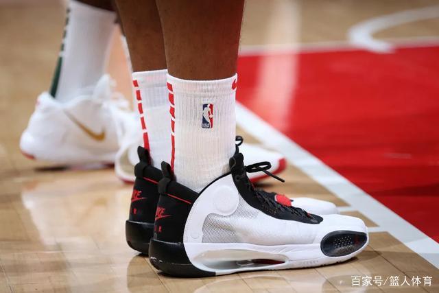 日本球员英超联赛射手榜 三笘薰15球反超冈崎慎司