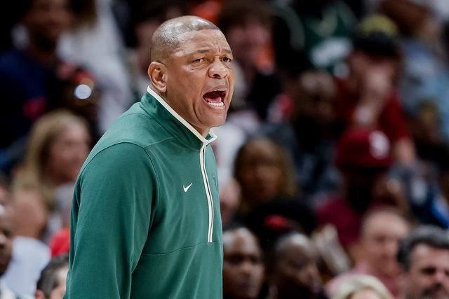 骑士再取十连胜送黄蜂十连败 爵士力克魔术